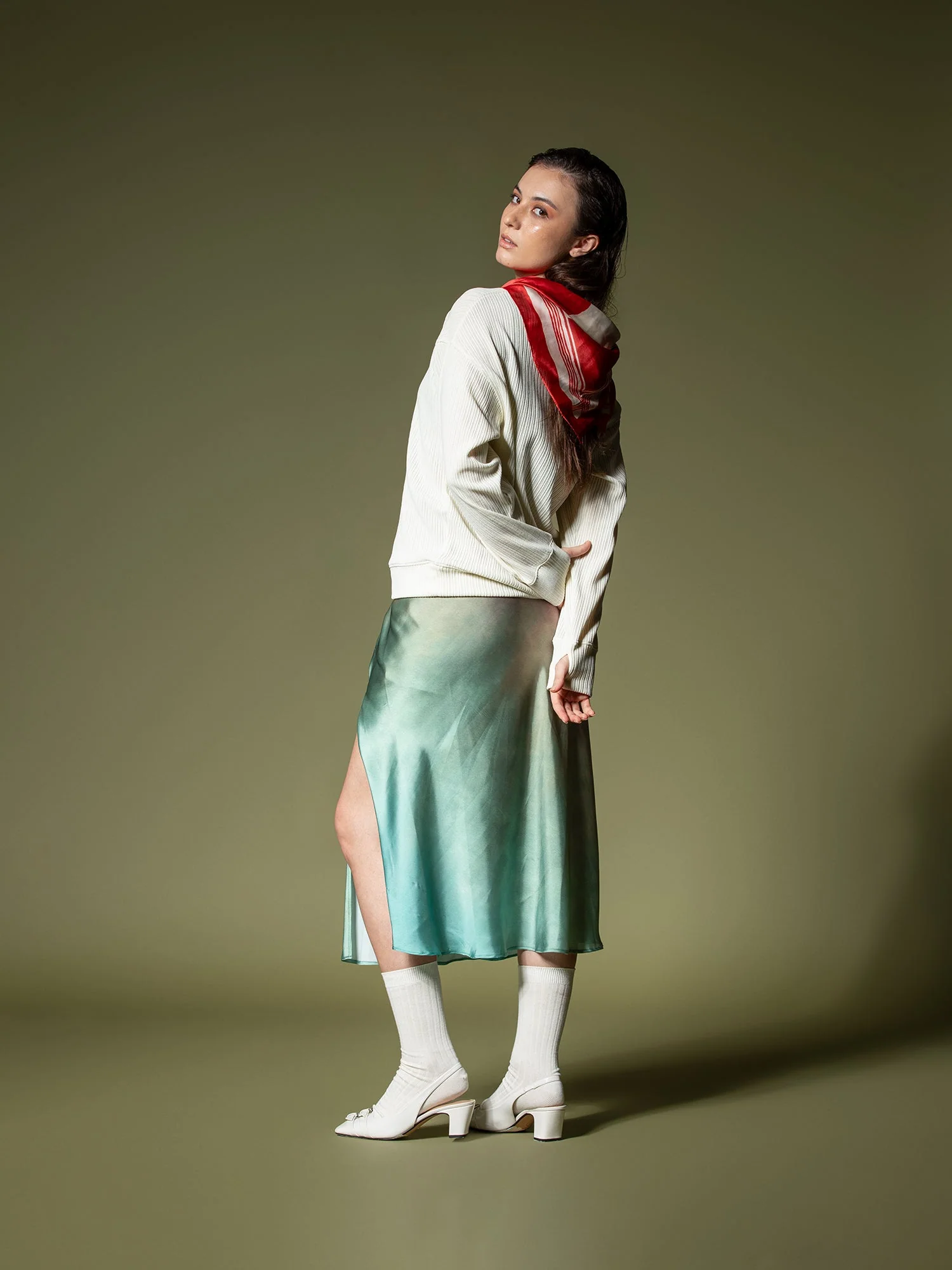 Woven texture sweatshirt - Image 46